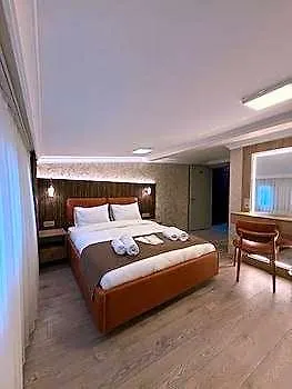 Taksim Peradise Szálloda 3*